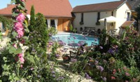 terrasse piscine gite en alsace